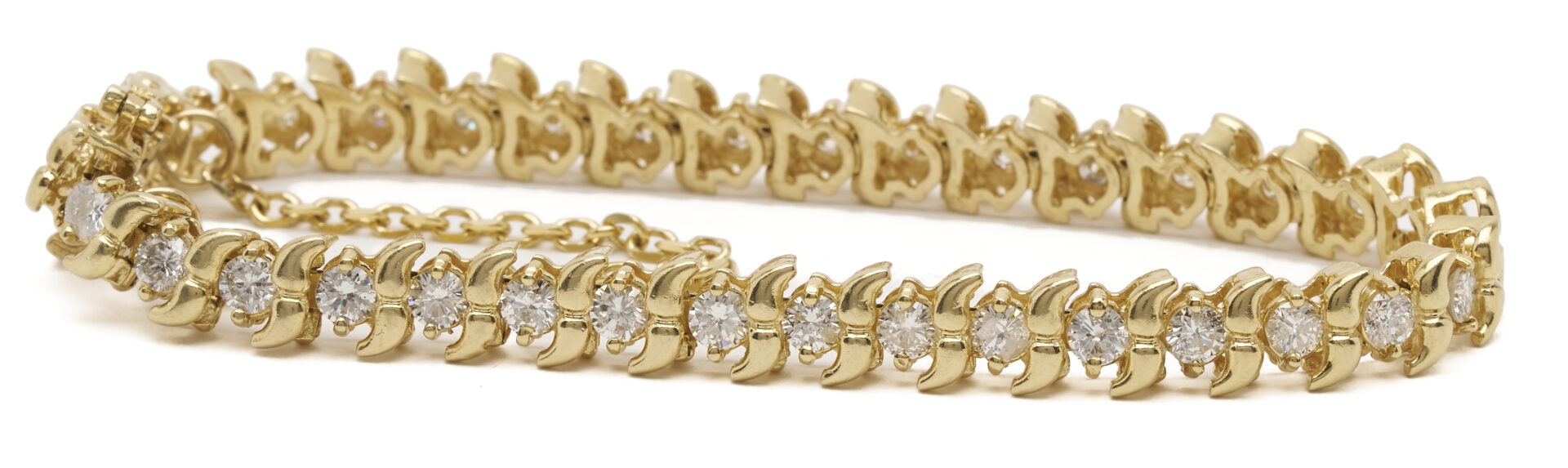 Lot 685: Ladies' 14K Gold and Diamond Tennis Bracelet