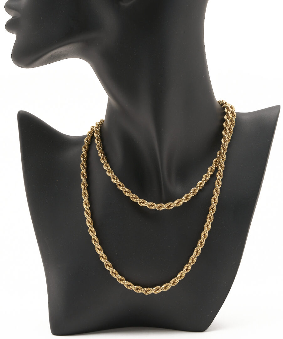 Lot 688: 18K Gold Rope Chain Necklace, 13 1/2"