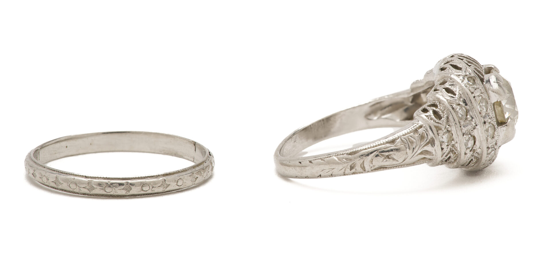 Lot 693: Platinum & Diamong Ring Wedding Set