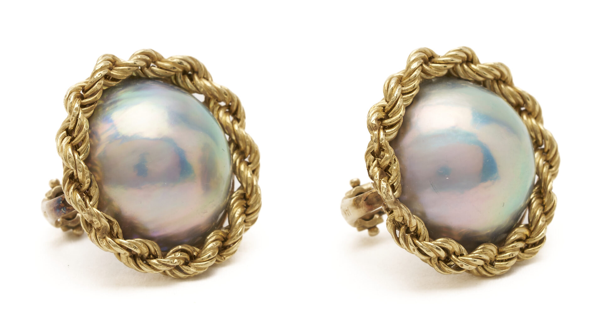 Lot 704: 18K Gold Tahitian Pearl Ring & 14K Gold Tahitian Pearl Earrings