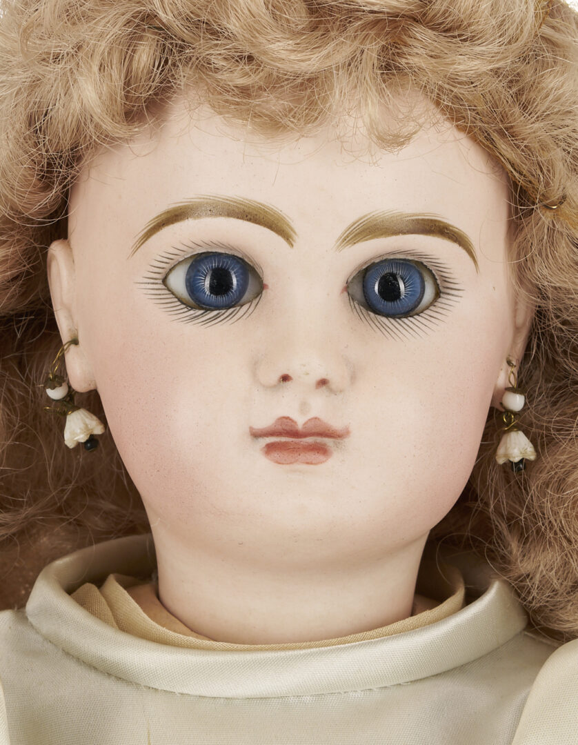 Lot 753: Tete Jumeau SGDG 7 Doll