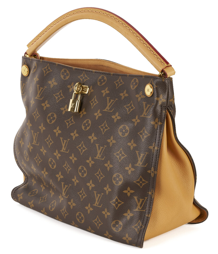 Lot 759: Louis Vuitton Epice Gaia Bag