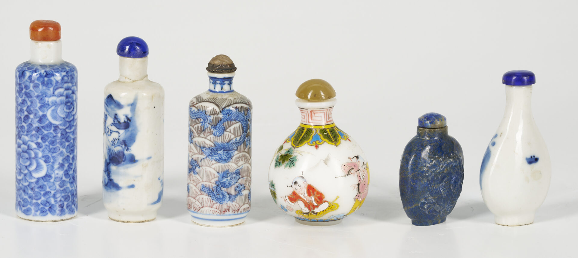 Lot 778: 6 Chinese Snuff Bottles