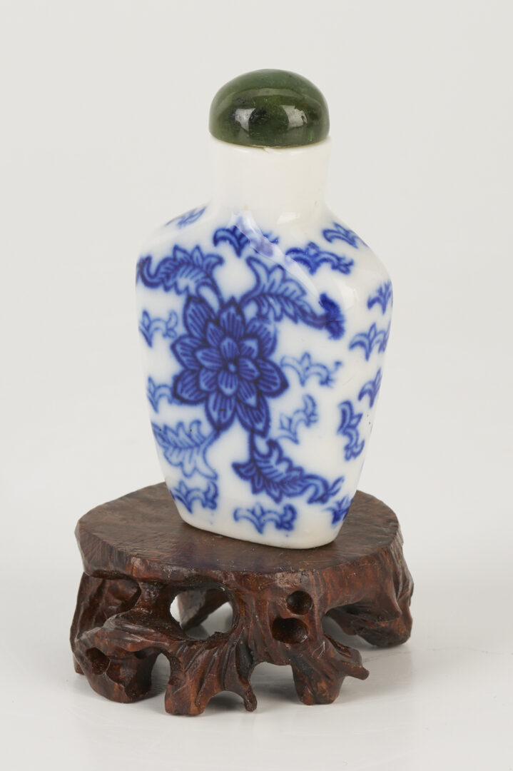 Lot 783: 3 Chinese Items: Lamp, Snuff Bottle, Cinnabar Jar – END OF DAY ONE