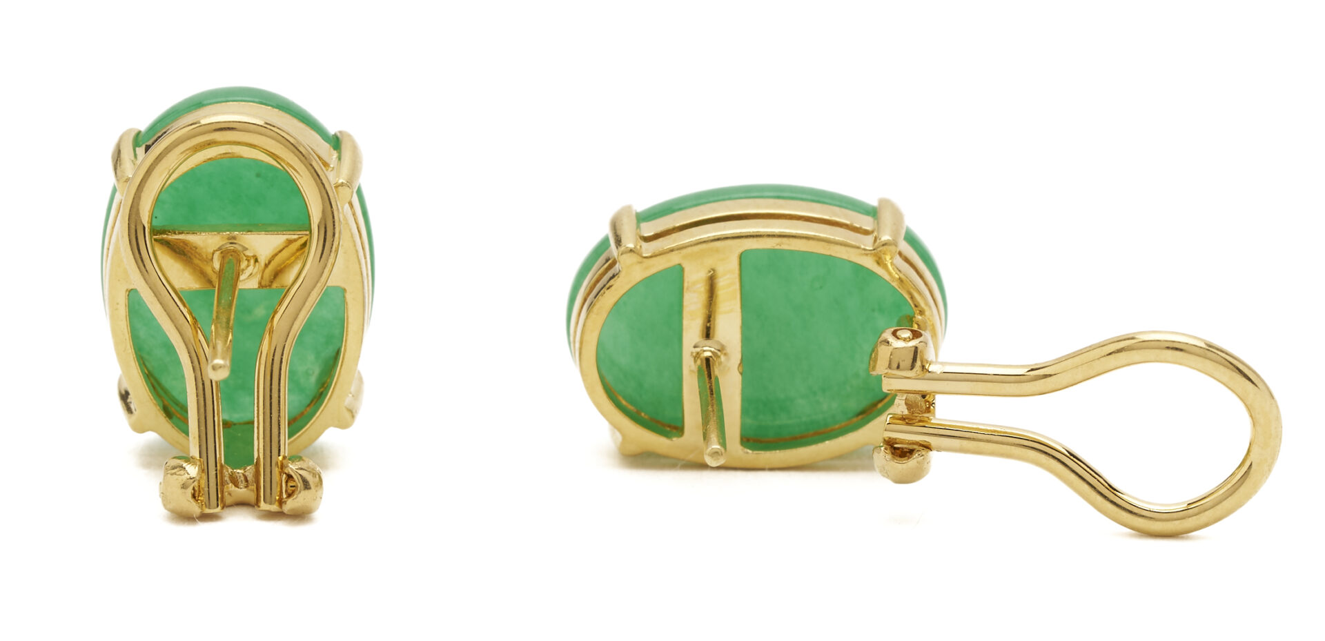 Lot 836: Lady's Vintage 18K Yellow Gold & Jadeite Jade Earrings