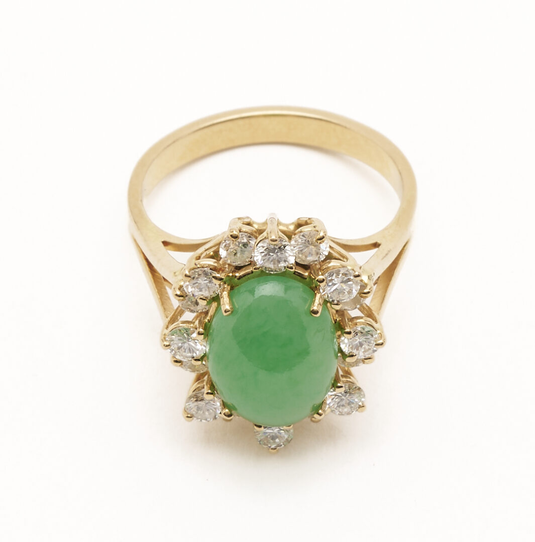 Lot 853: Lady's Vintage 14K Gold Round Jadeite Jade & Diamond Ring