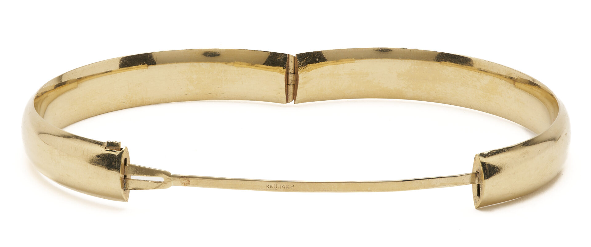 Lot 854: 14K Yellow Gold Hollow Bangle Bracelet