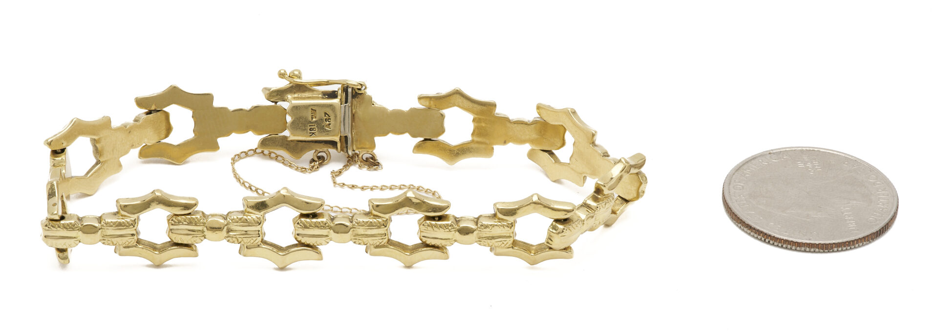 Lot 856: 18K Yellow Gold Bracelet