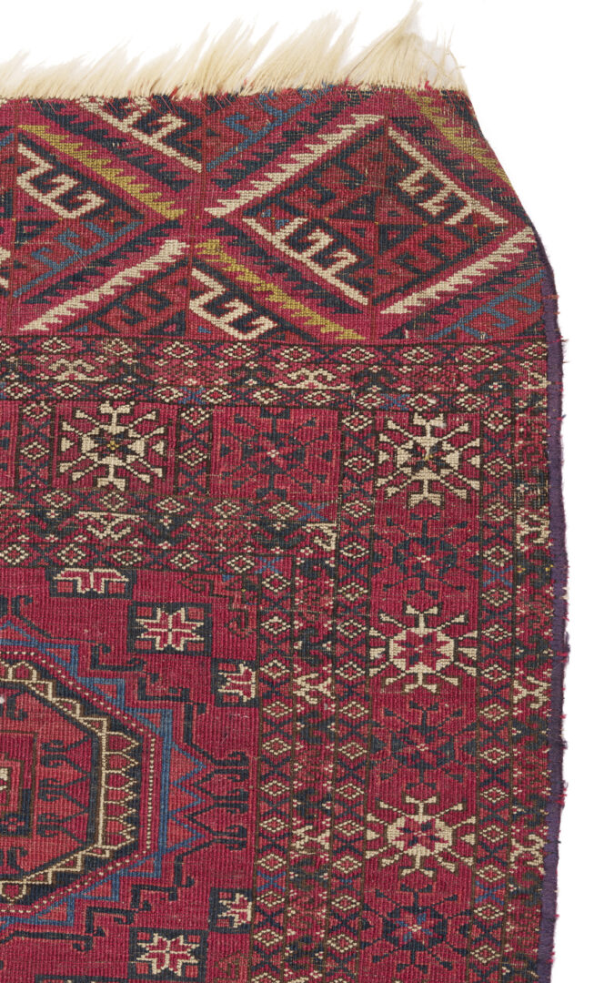 Lot 887: Antique Tekke Turkmen Main Carpet