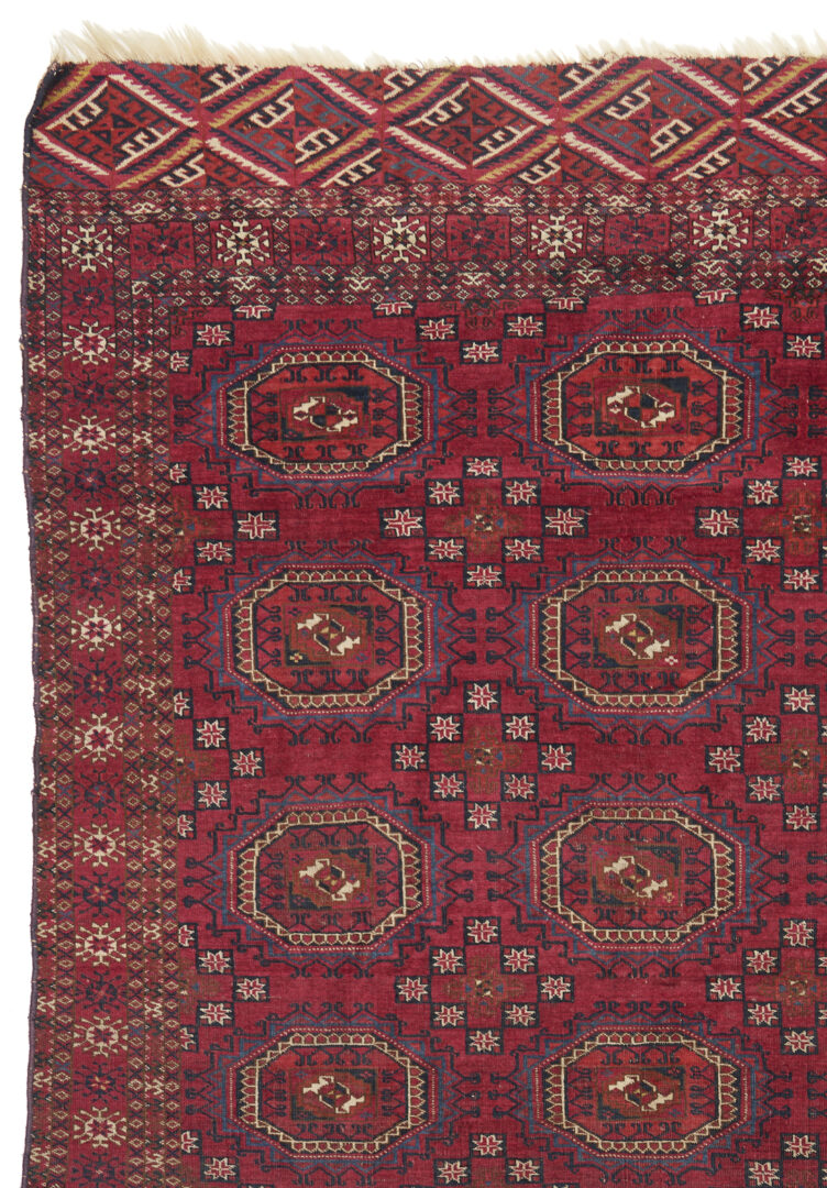 Lot 887: Antique Tekke Turkmen Main Carpet