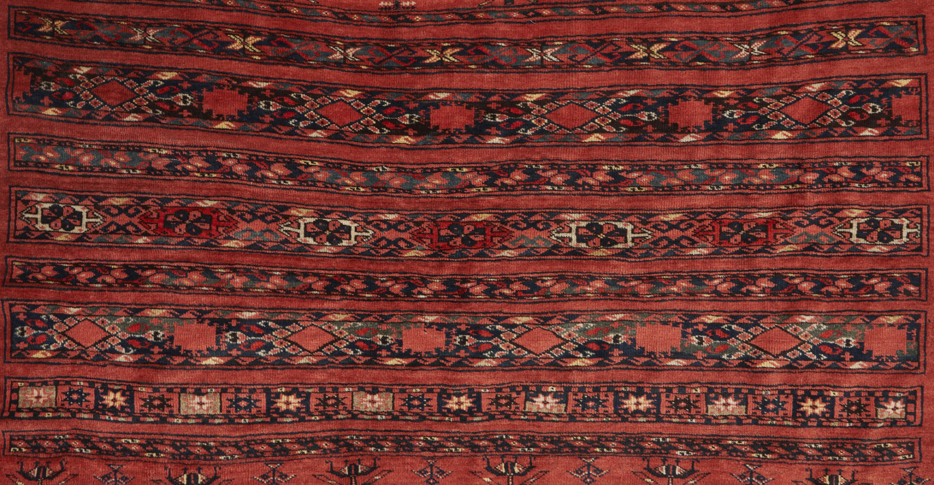 Lot 895: Antique Ersari Turkmen Chuval Rug