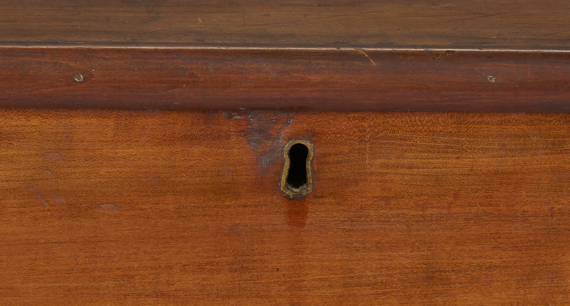 Lot 901: TN or KY Cherry Sugar Chest