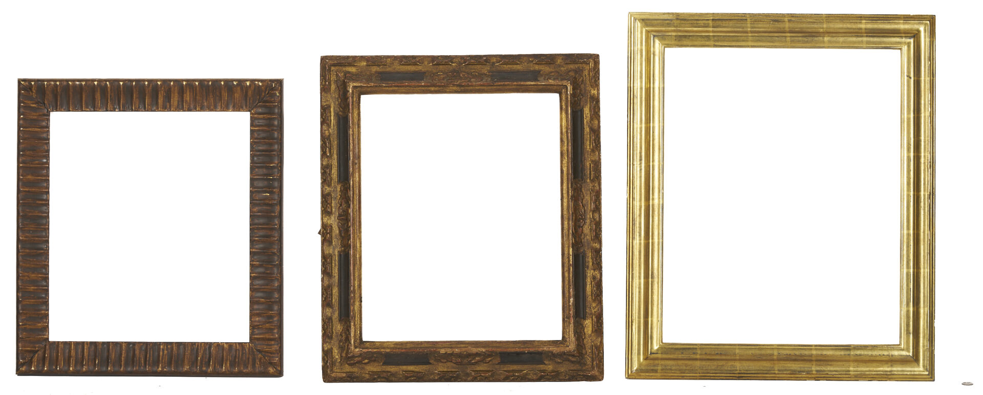 Lot 915: 13 Assorted Frames for Paintings