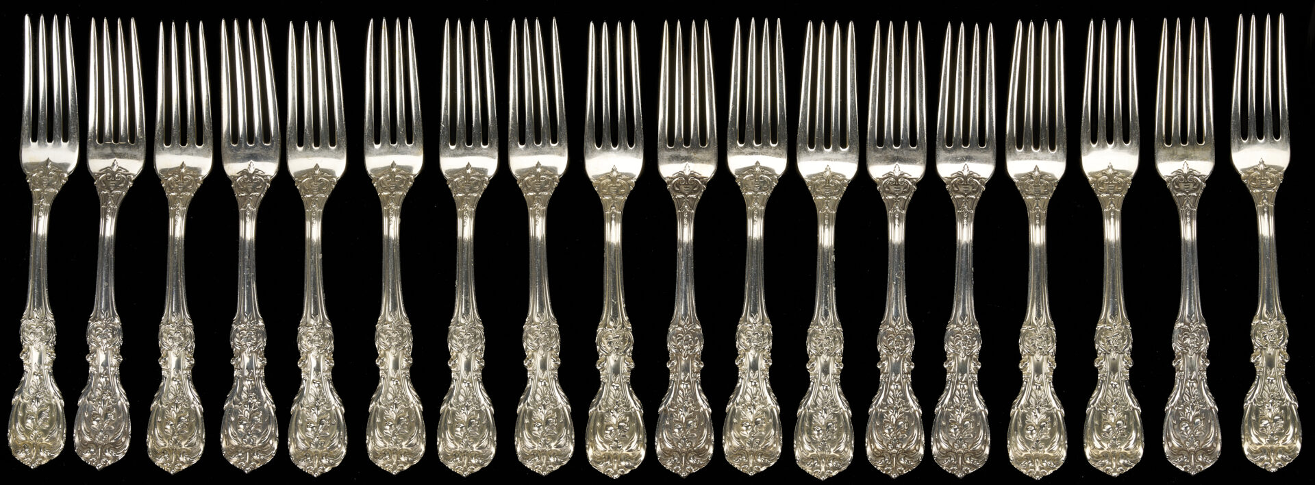 Lot 91: Francis I Reed & Barton Flatware Set, 83 Pcs.