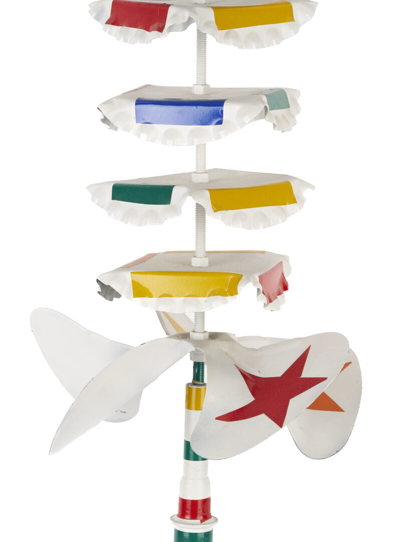 Lot 978: Vollis Simpson Bottlecap Whirligig