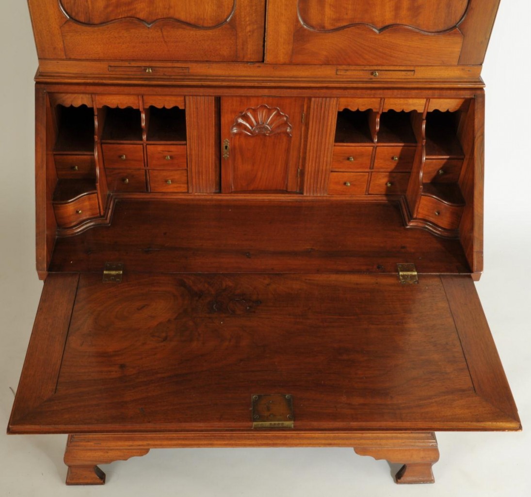 Lot 119: 18th Century Philadelphia Desk & Bookcase