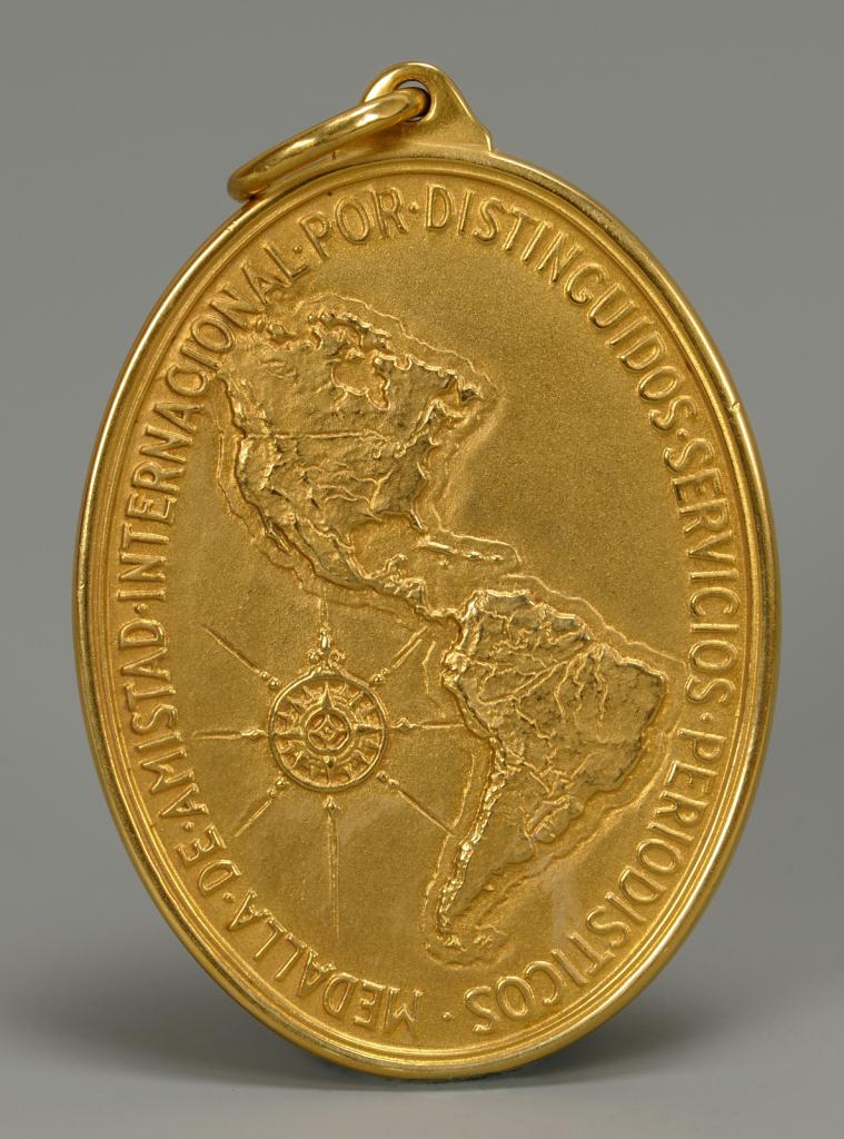Lot 149: Tiffany 18KT Columbia University Prize Medal