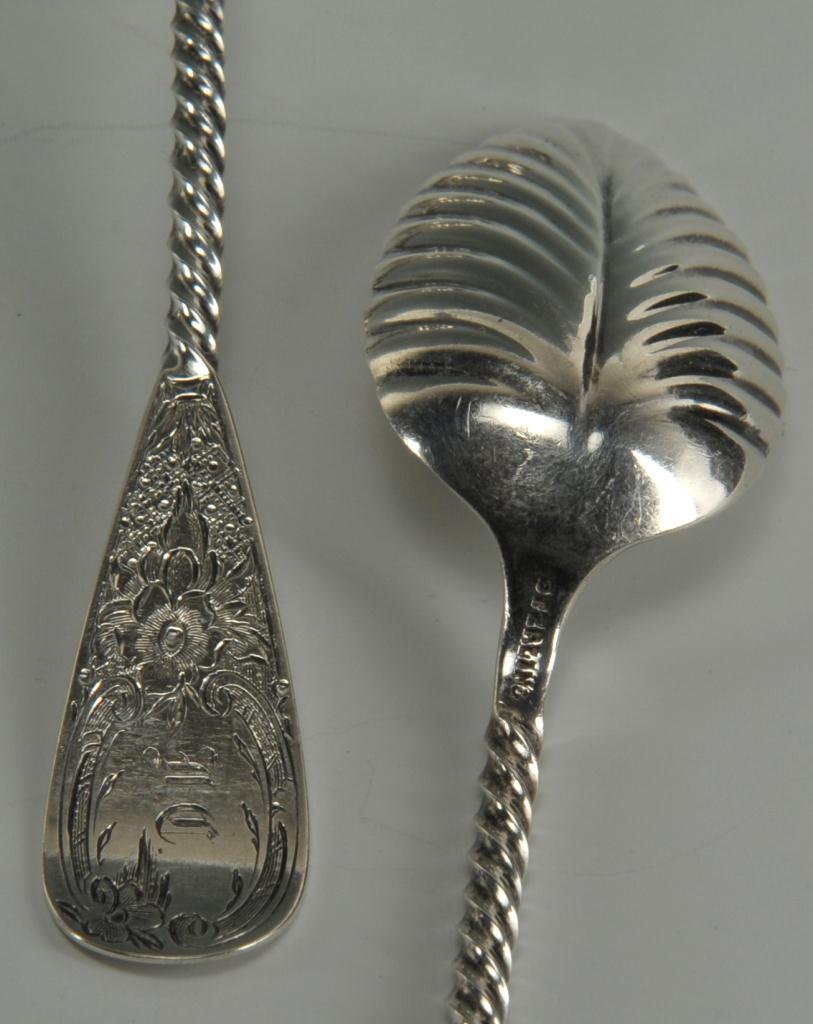 Lot 266: Twelve 19thc. Tiffany silver teaspoons