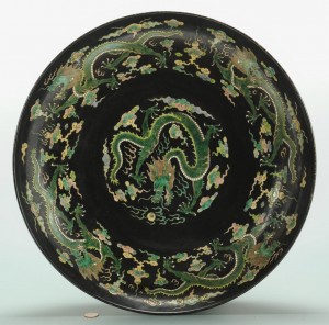 Lot 33: Chinese Famille Noir Dragon Charger