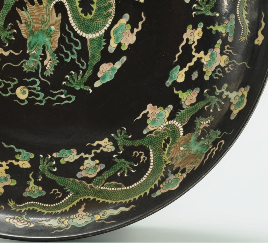 Lot 33: Chinese Famille Noir Dragon Charger