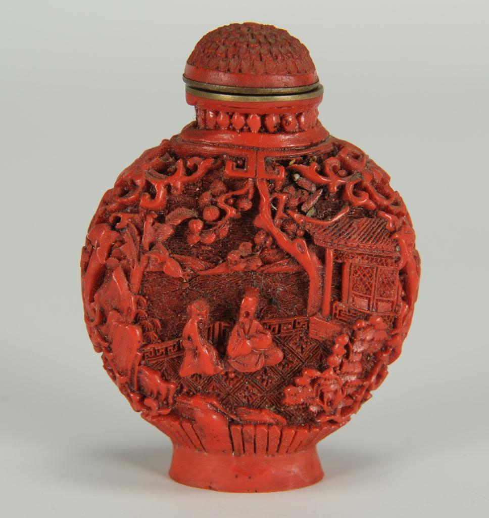 Lot 389: 2 Chinese Snuff Bottles and a cinnabar compact
