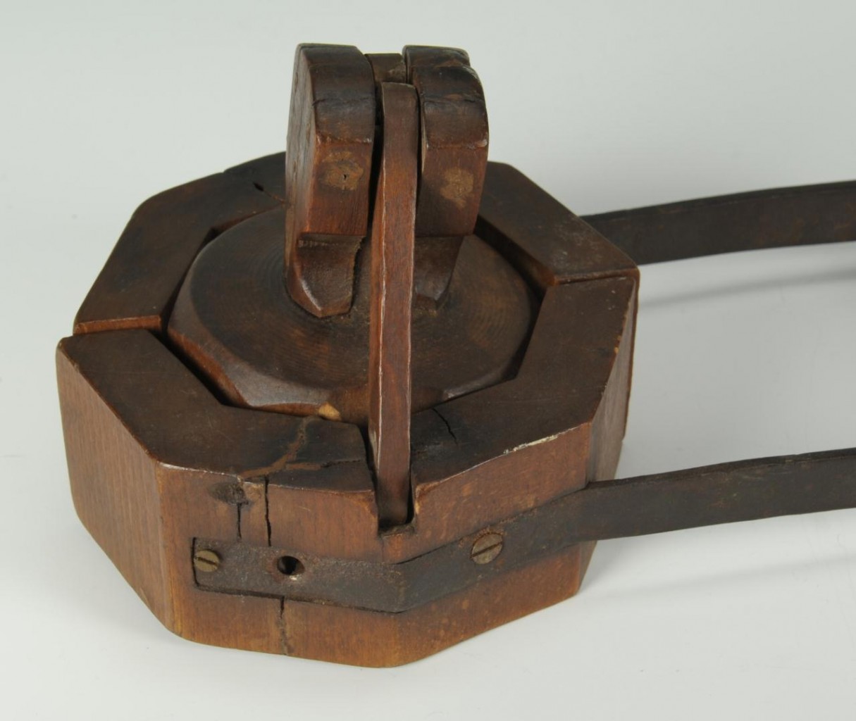 Lot 440: 2 Wooden Tools: Butter Mold with Clamp & Peeler