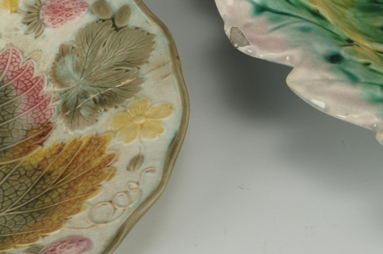 Lot 446: 8 Majolica dishes inc. Wedgwood and Estruscan