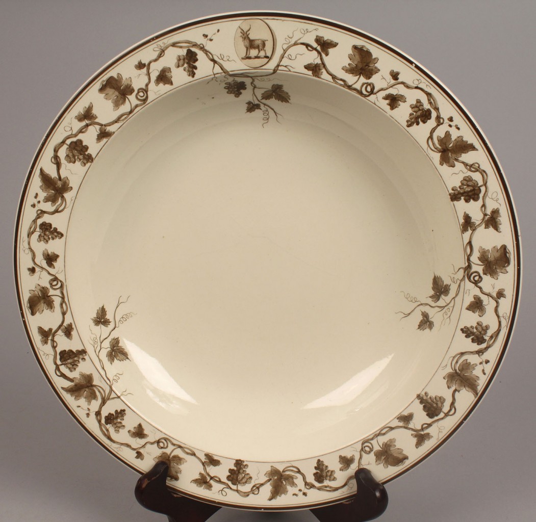 Lot 449: Creamware bowl w/ stag crest and creamer