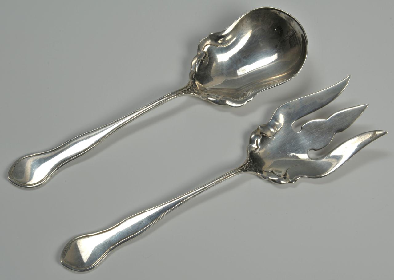 Lot 484: 6 Mexican Sterling Silver Serving Pieces