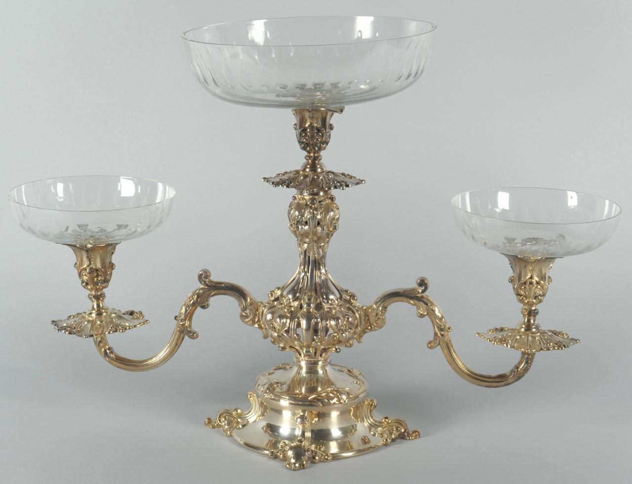 Lot 490: Reed and Barton silverplate epergne w/ glass inser