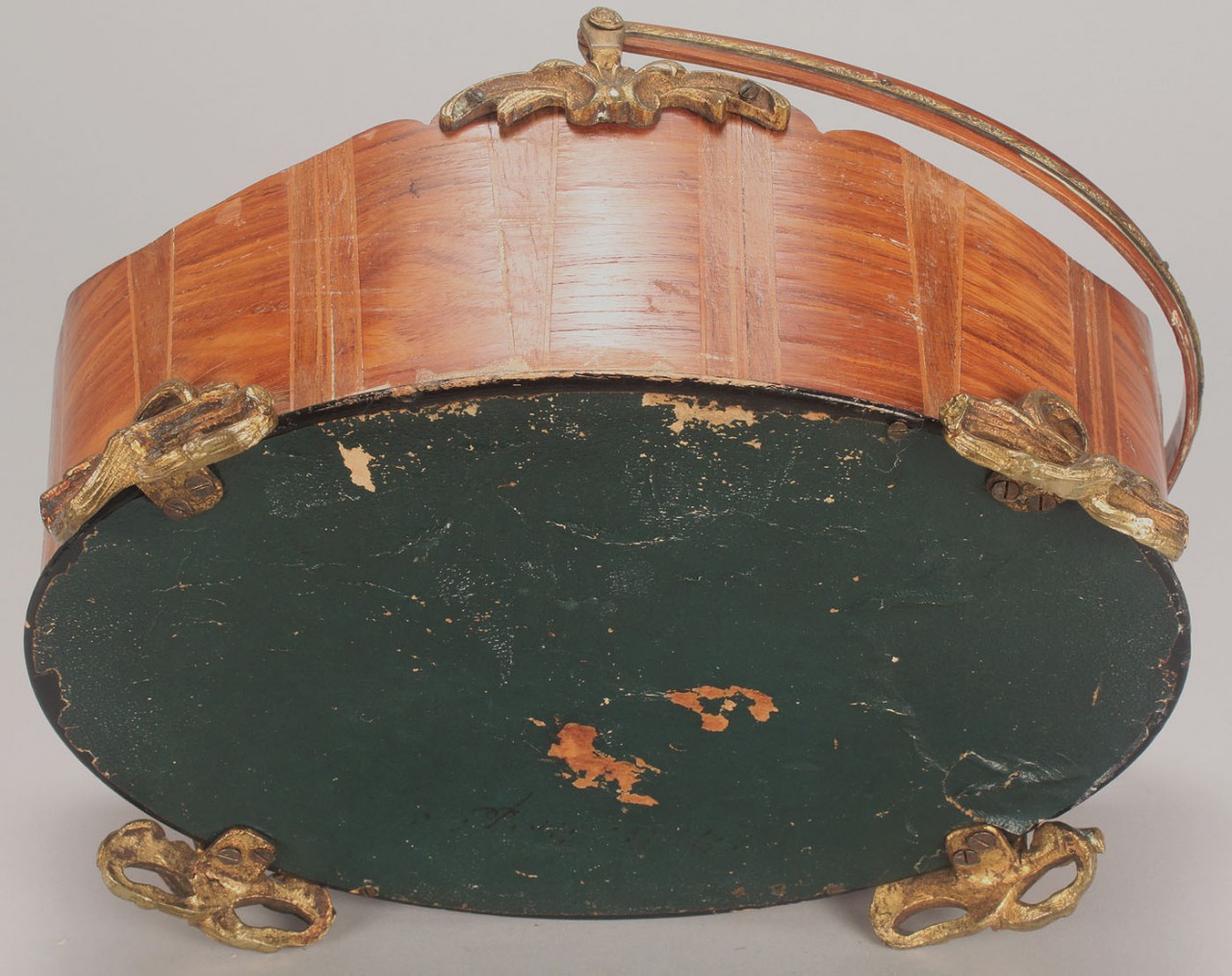 Lot 581: Marquetry basket with assorted sewing notions