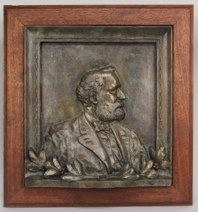 Lot 622: Bronze Portrait Plaque of Robert E. Lee