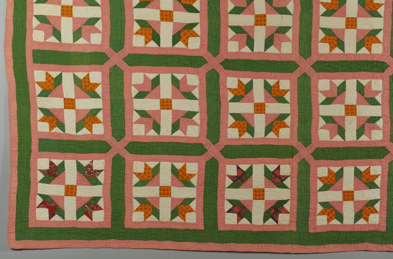 Lot 698: Ohio quilt, Tulip Variation Pattern