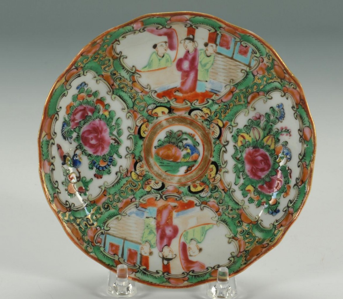 Lot 709: Chinese Rose Medallion Porcelain, 22 pcs.