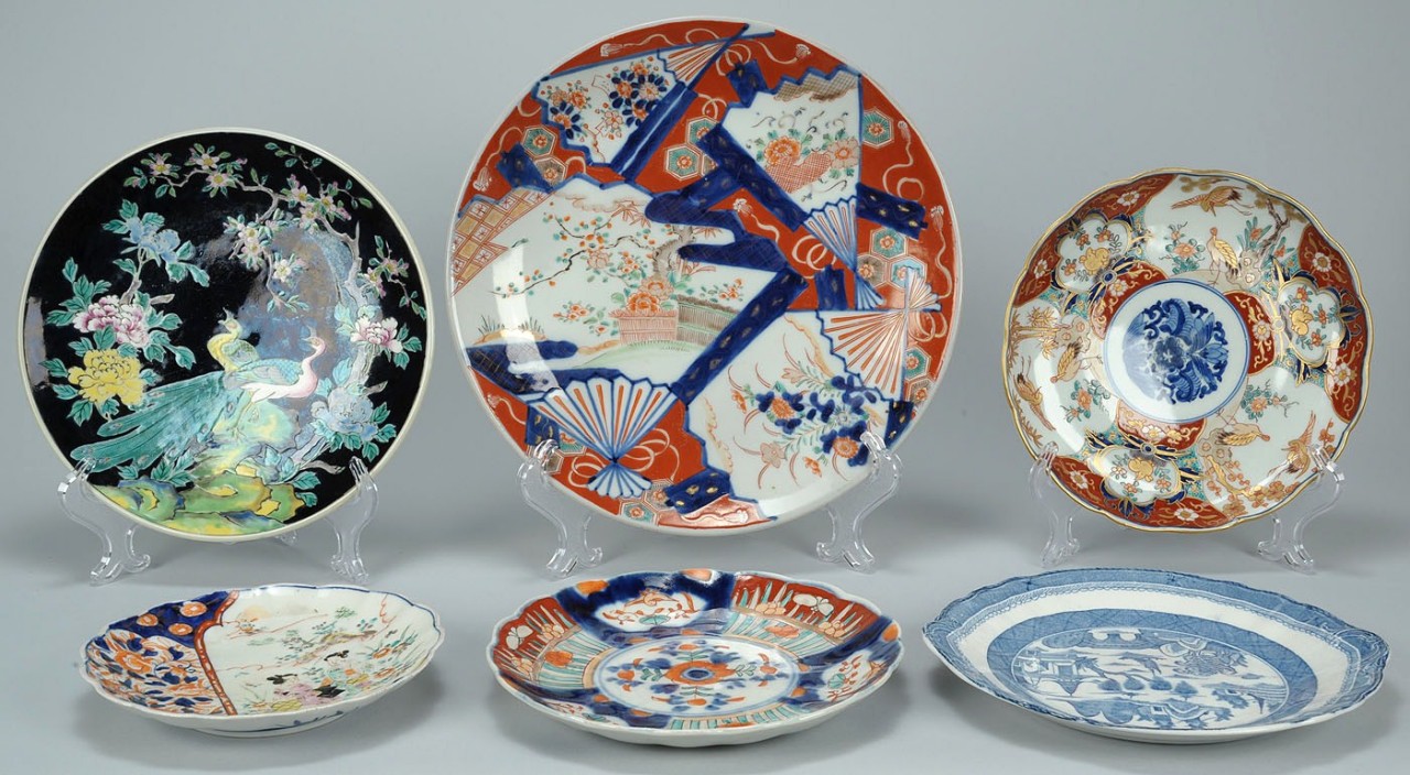 Lot 711: Grouping of 6 Asian Porcelain Plates