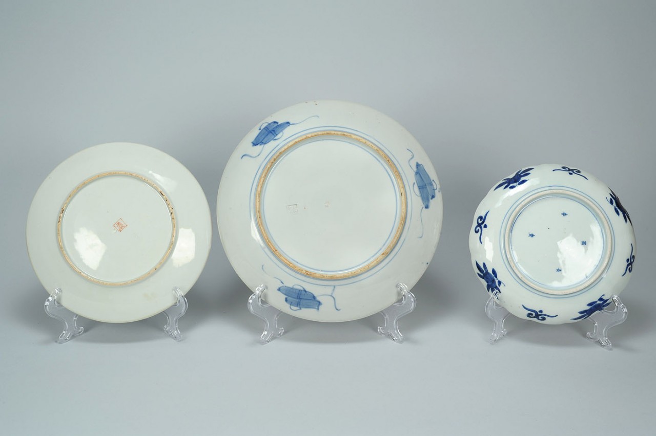 Lot 711: Grouping of 6 Asian Porcelain Plates