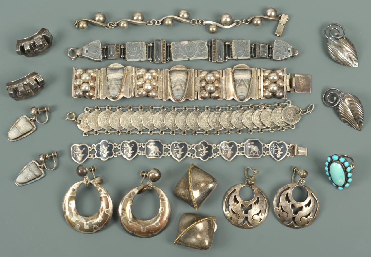 Lot 730: Assorted Silver jewelry, mostly Mexican