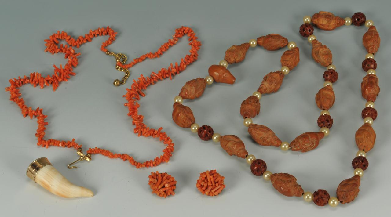 Lot 731: 4 Asian Jewelry Items
