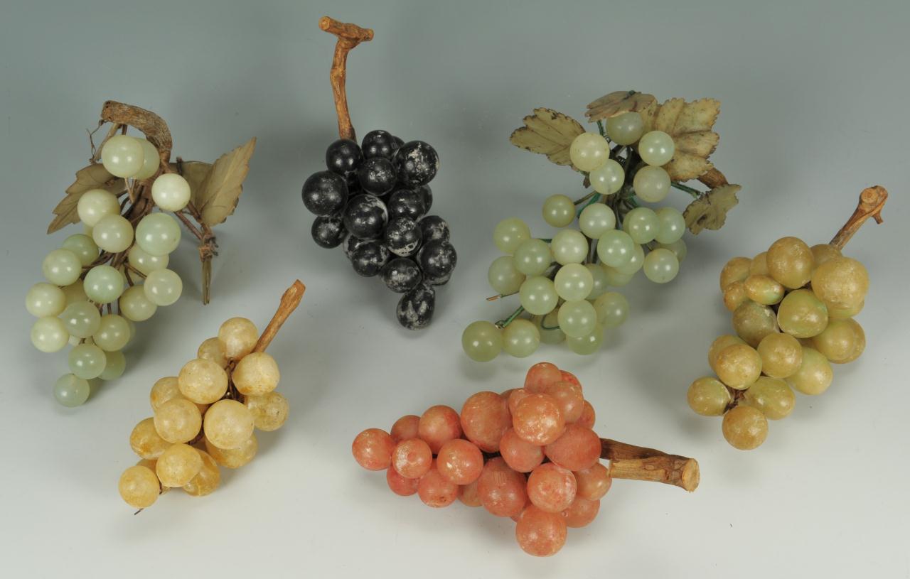 Lot 98: 20 pieces of Stone Fruit