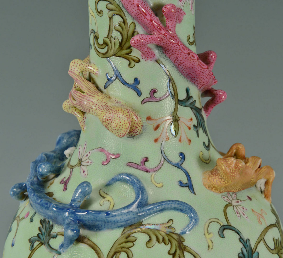 Lot 225: Chinese Famille Rose Vase w/ applied Lizards