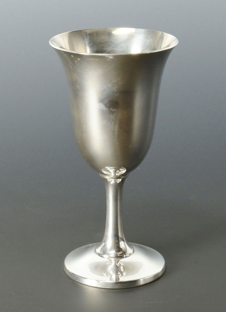 Lot 480: 4 Wallace Sterling Silver Goblets