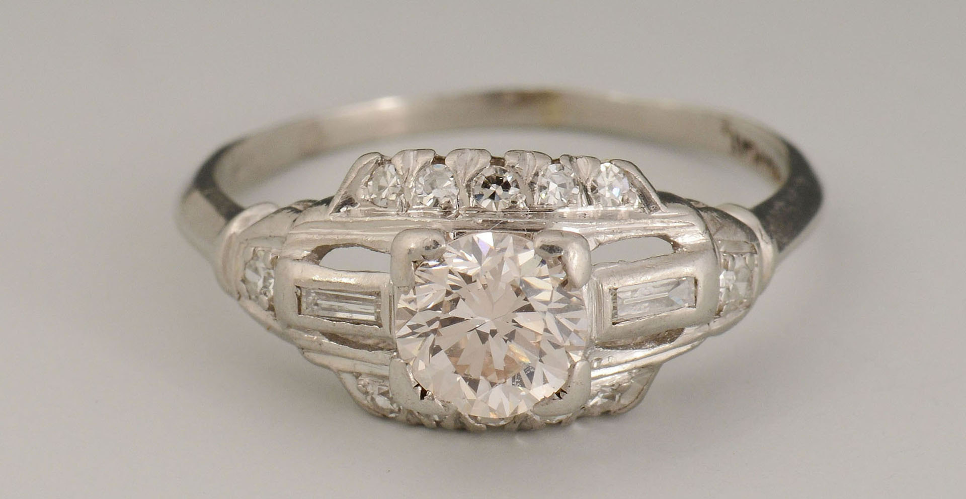 Lot 61: Vintage Plat .75 ct Round Brilliant Diamond Ring