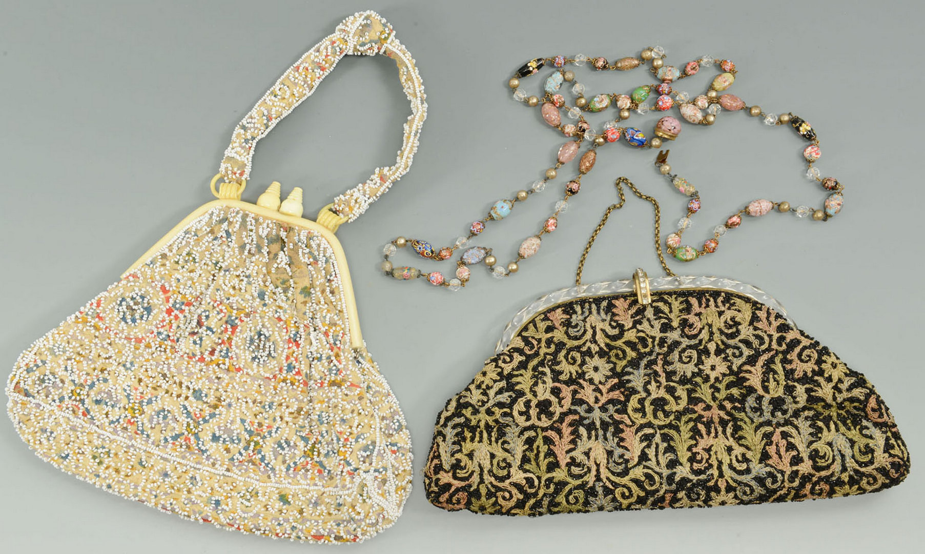 Lot 710: 8 Ladies Vintage Evening Bags plus 60" Necklace
