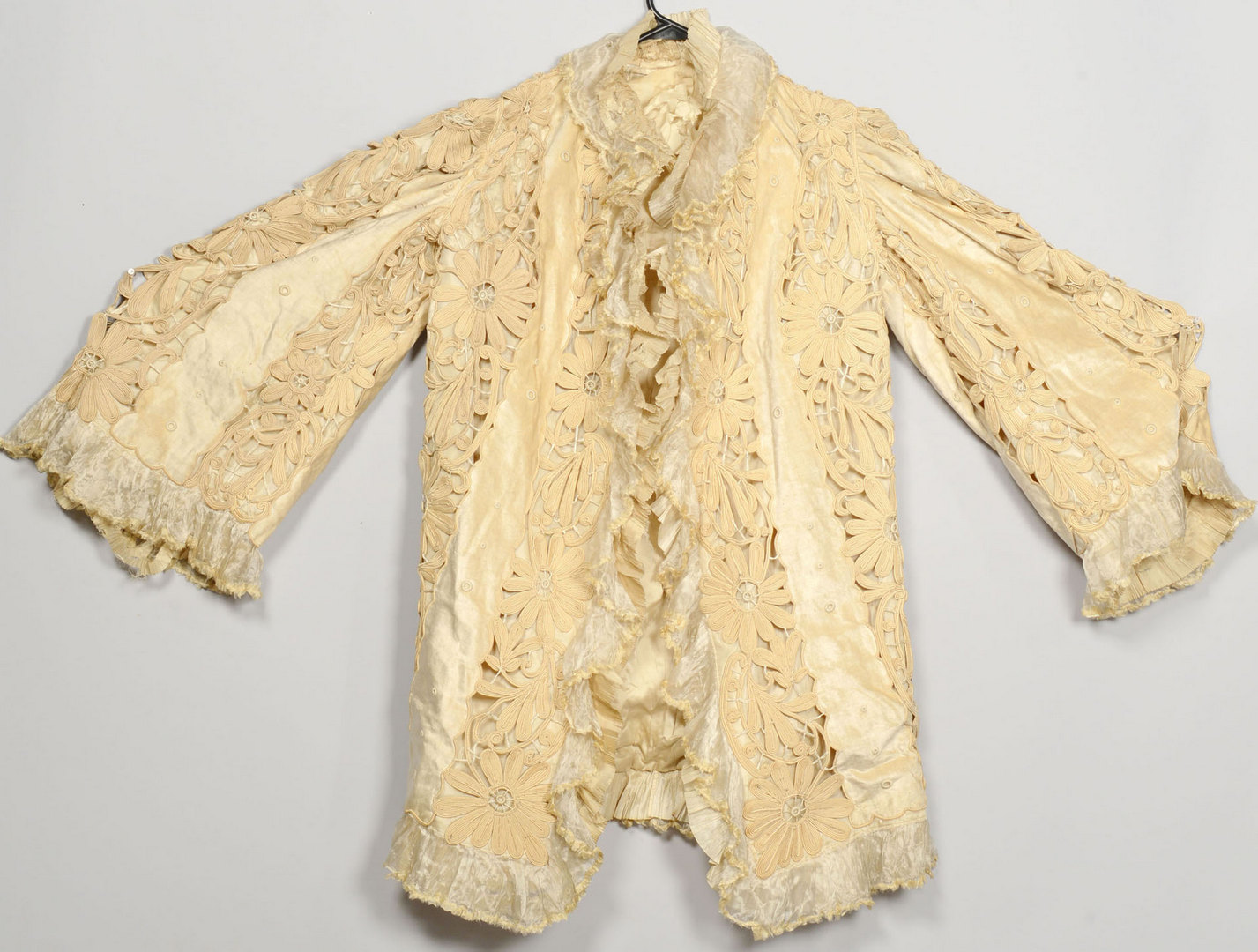 Lot 711: Edwardian Lace Evening Coat or Jacket | Case Auctions