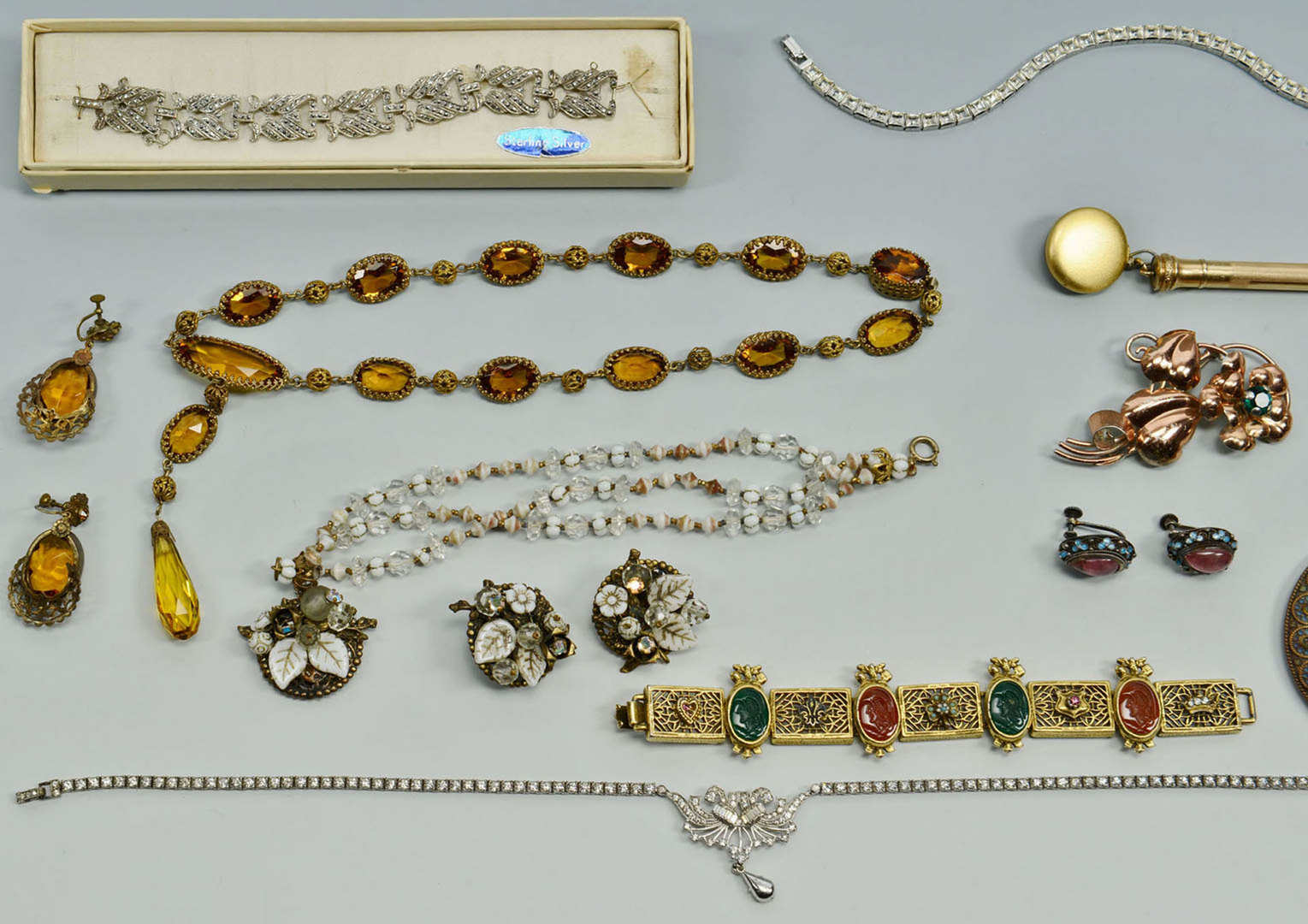 Lot 714: Large group costume jewelry, 18 items