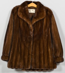 Lot 729: Ladies Brown Mink Jacket