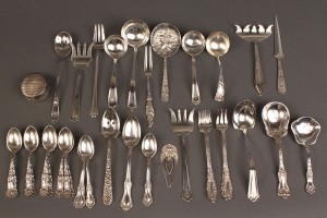 Lot 233: Assorted Sterling Lot, mostly flatware (40 pcs)