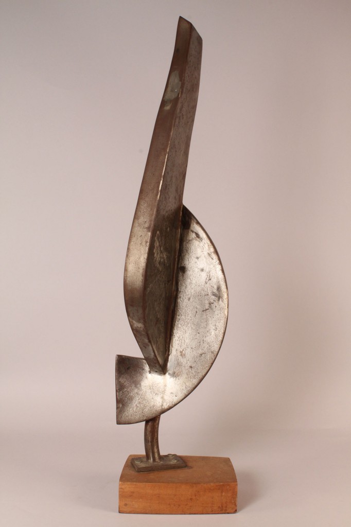 Lot 320: Two abstract sculptures incl. Dennis Peacock