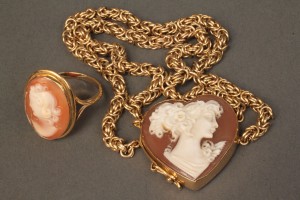Lot 382: Lot of 2 Cameo & Gold Jewelry Items