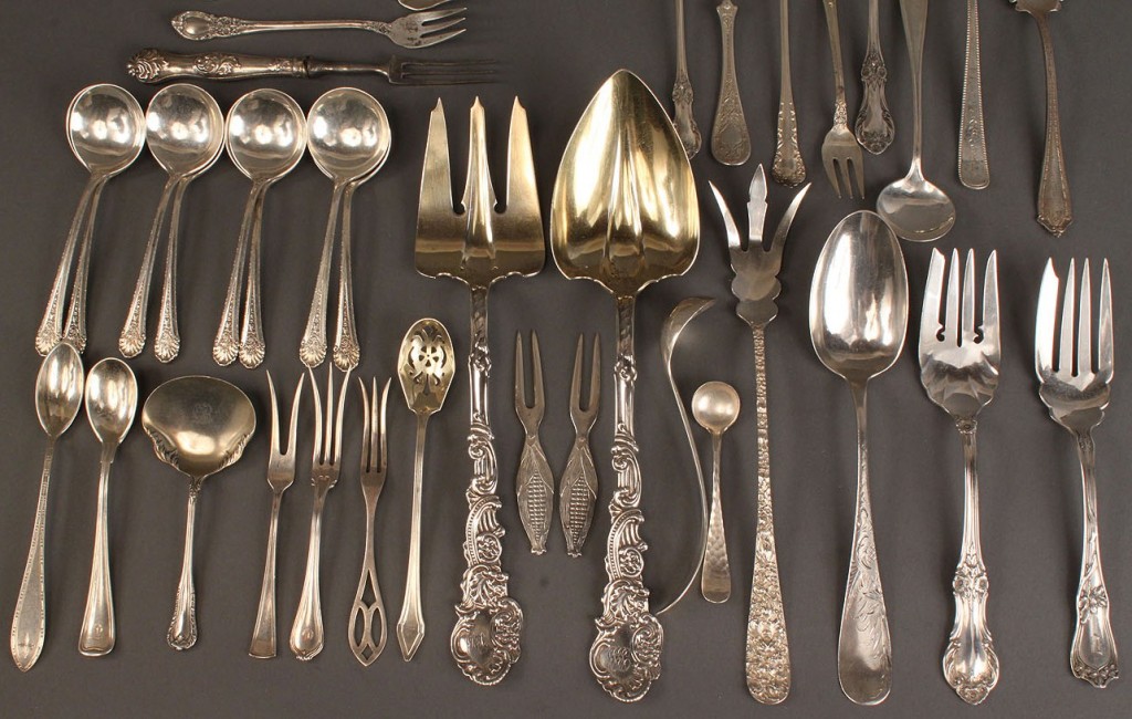 Lot 406: Lot of 37 pieces assorted sterling flatware